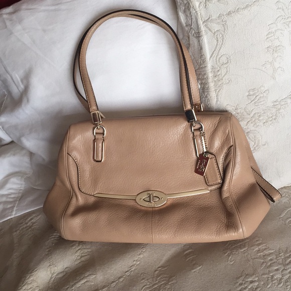 Coach purse tan and hot pink - Picture 5 of 9